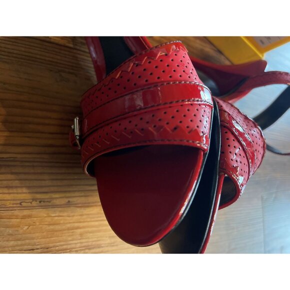 Fendi Patent Leather Vernice Forata Shoes Heels Red Size 37 New In Box - Picture 3 of 5